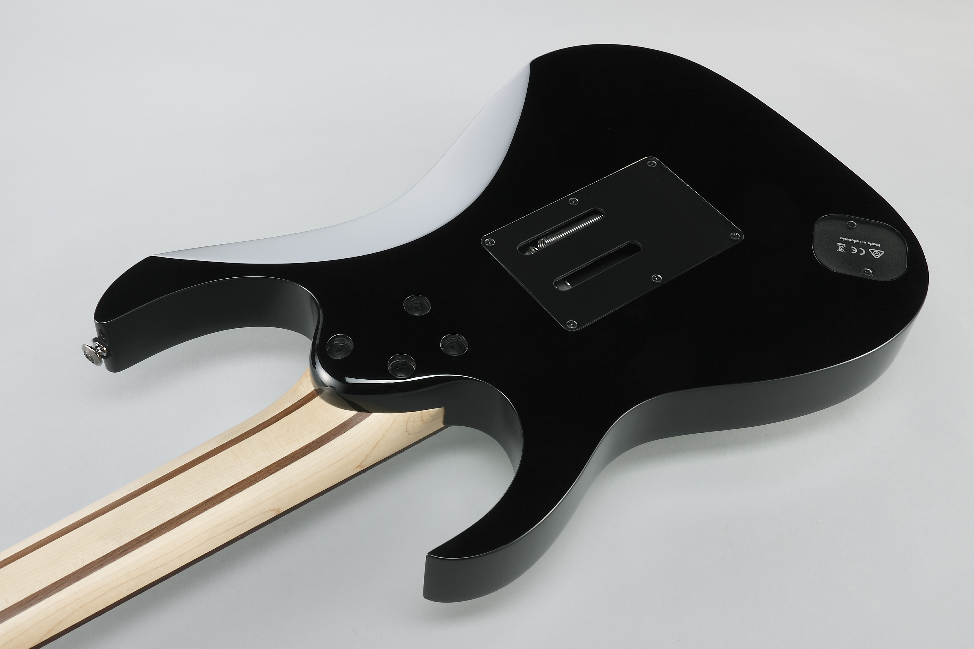 Ibanez UV70P BK
