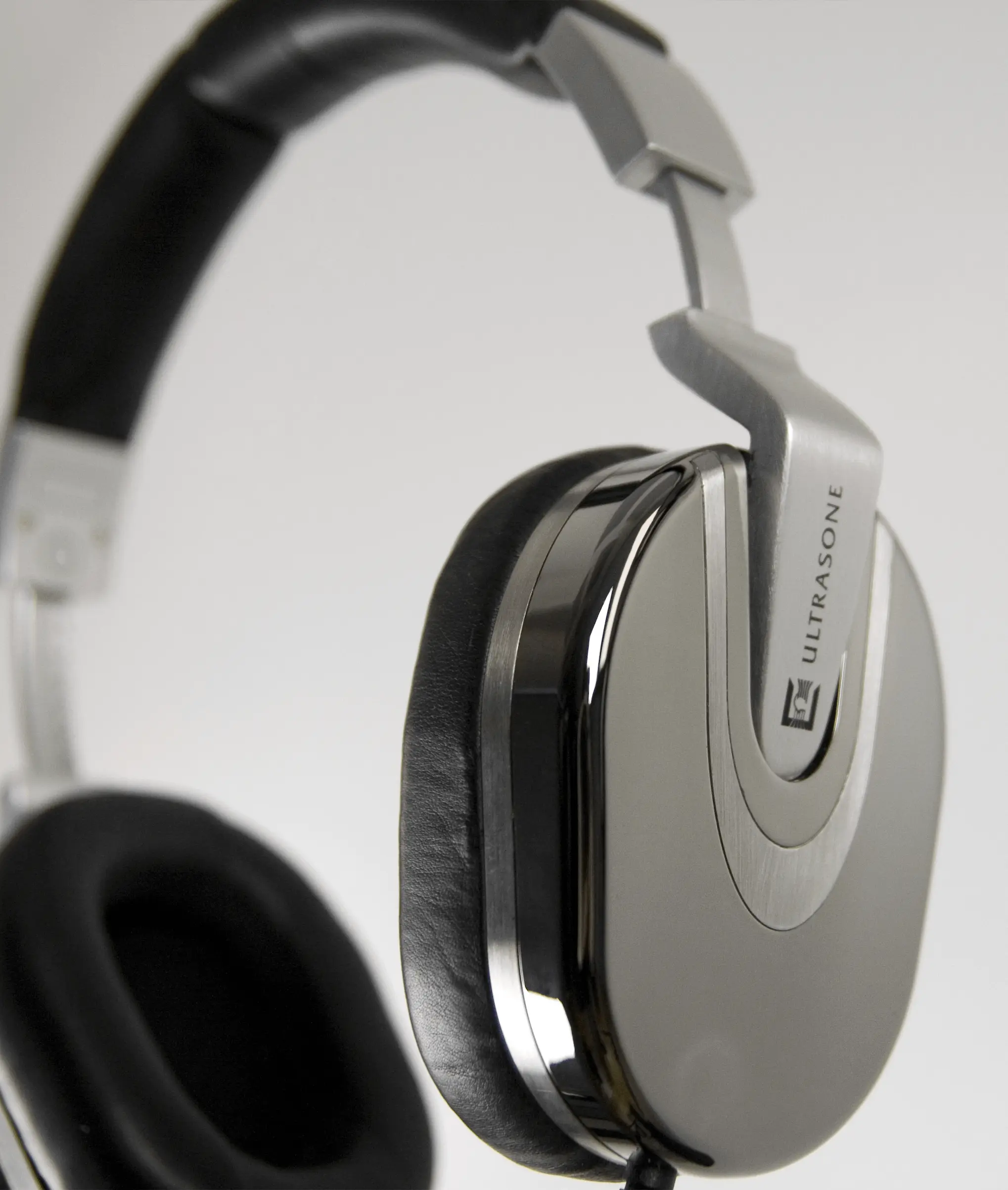 Ultrasone Edition 8